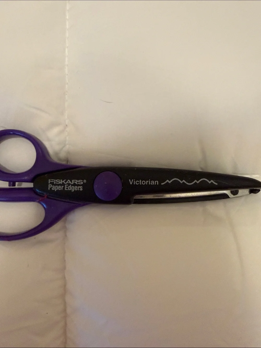 Creative Memories Scissors and corner          rounder     Fiskars